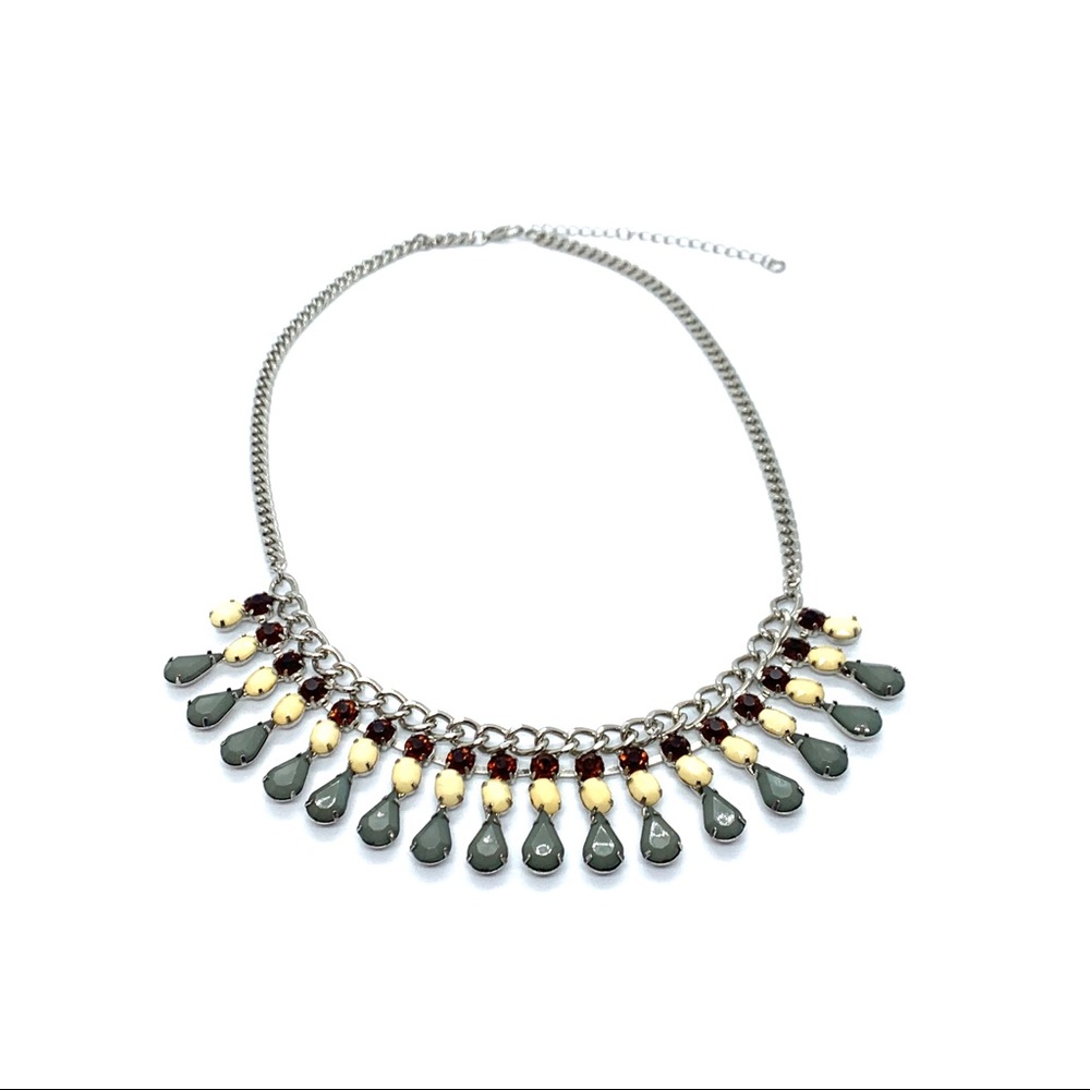 ๐ฅ Silver Statement Jewel Necklace - Picture 2 of 8
